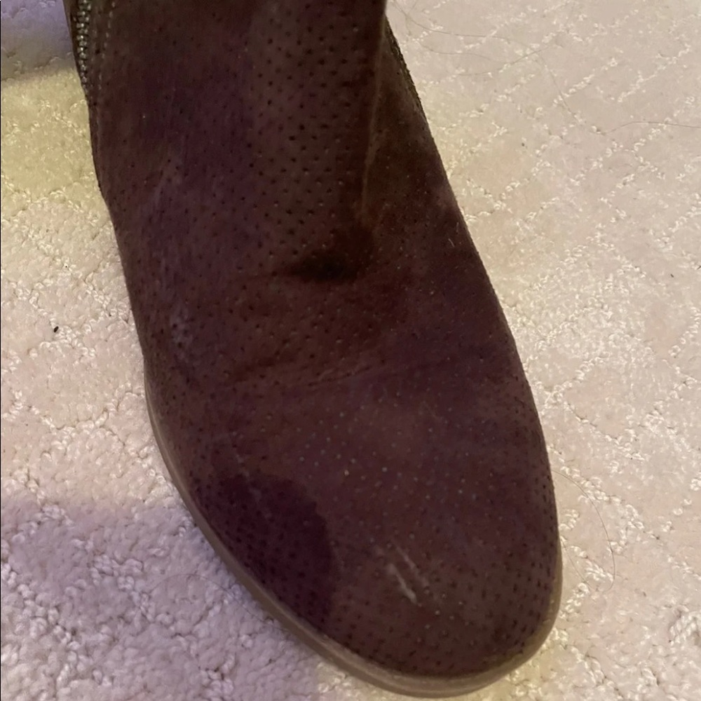 booties - Picture 2 of 3